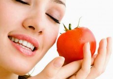 Cà chua giúp trẻ hóa làn da và chống nắng hiệu quả