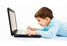 Internet có đang khiến con bạn bị cao huyết áp?