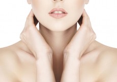 3 động tác yoga giúp săn chắc da vùng cổ