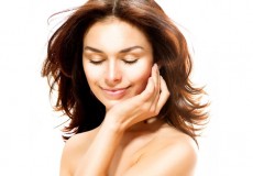 7 mỹ phẩm có thể gây hại cho da