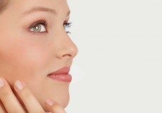 9 cách loại bỏ mụn đầu đen trên mũi