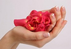 Cách làm trắng móng tự nhiên