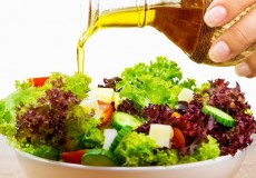 Ăn nhiều dầu ôliu giúp bảo vệ xương