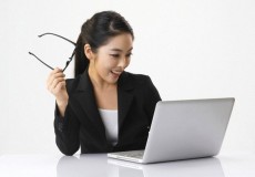 Dân văn phòng chia sẻ bí quyết giữ xương chắc khỏe